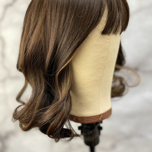 Brown Highlight Bob Wig With Bangs - Picture 4 of 7